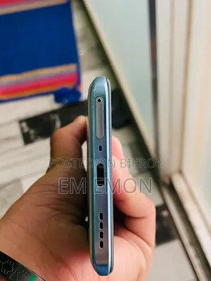 রিয়েলমি জিটি নিও ৩টি ১২৮ জিবি সাদা