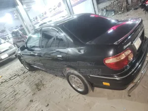 Nissan Sunny 2002 Black