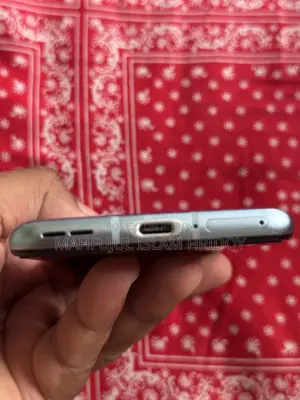 ওয়ানপ্লাস ৯আর ২৫৬ জিবি