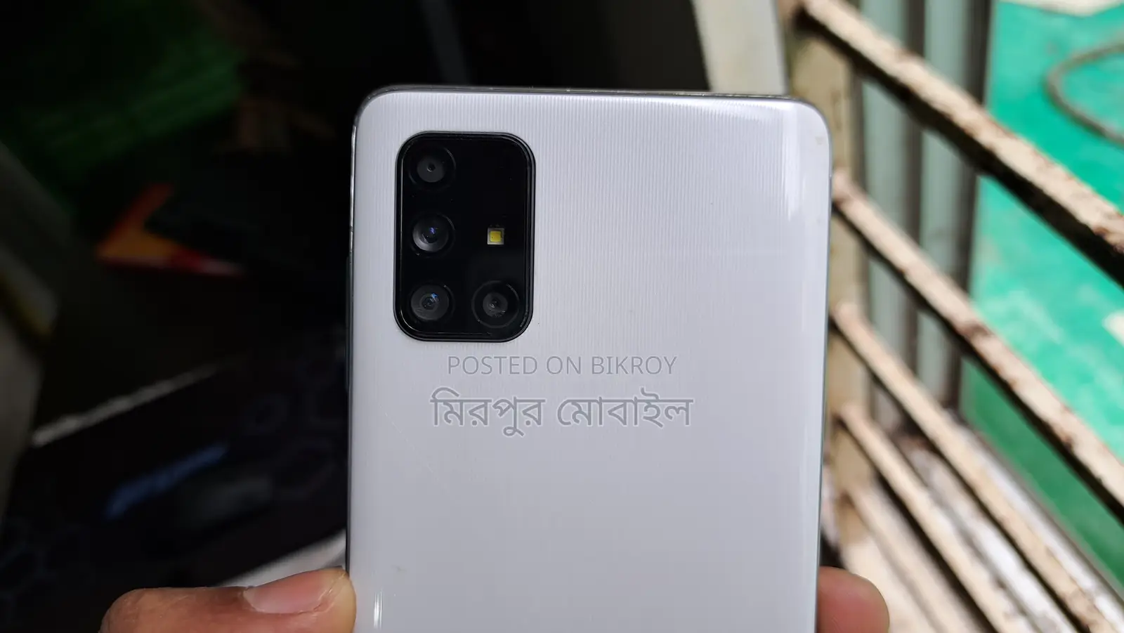 Samsung Galaxy A71 128 GB White