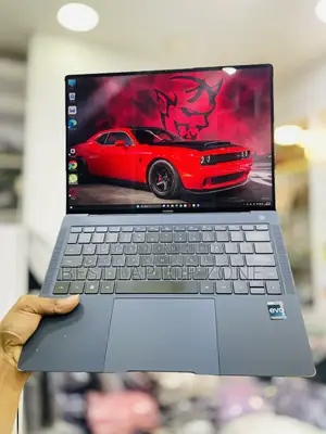 Huawei Laptop 16GB Intel Core i5 SSD 1TB