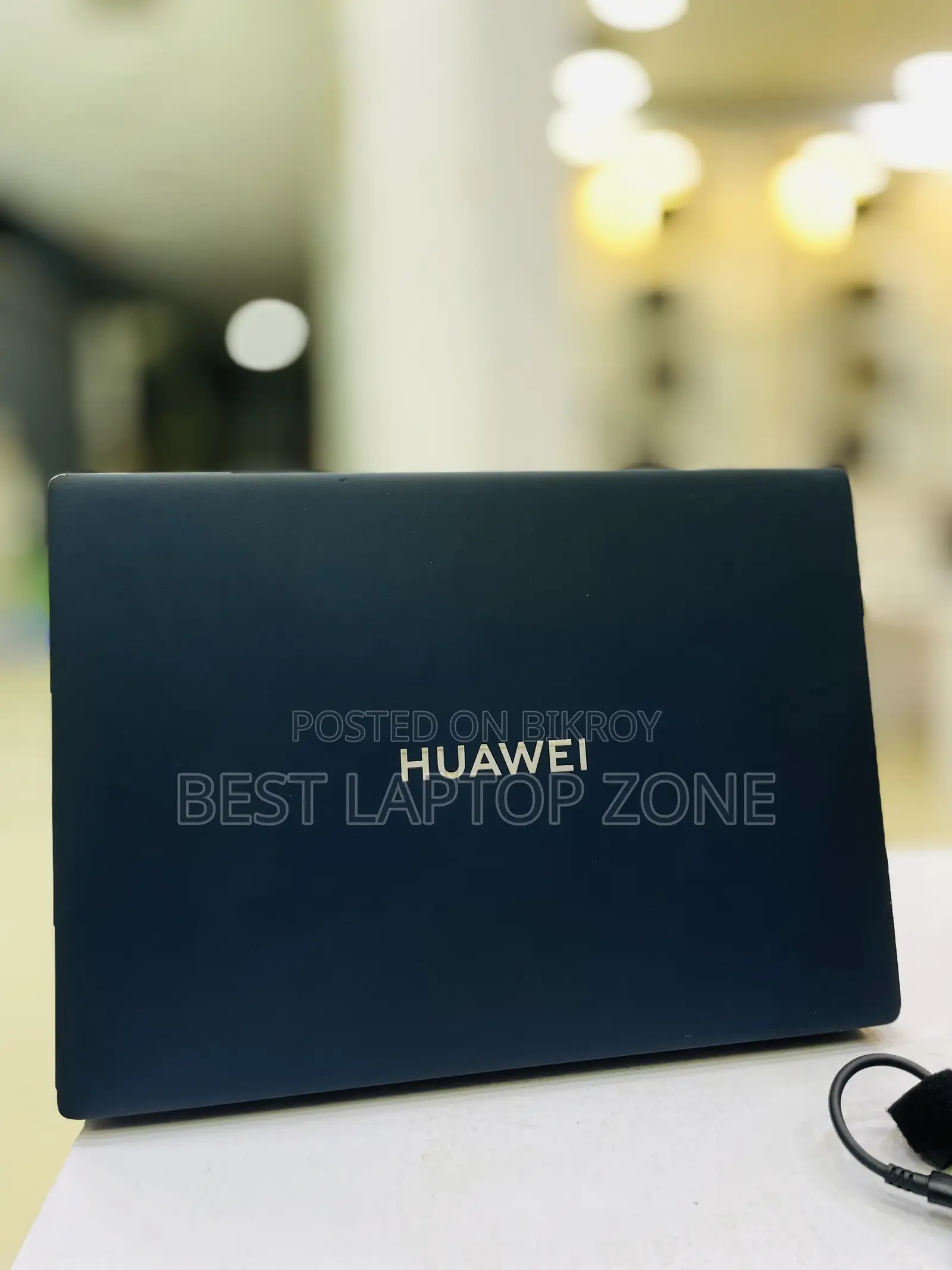 Huawei Laptop 16GB Intel Core i5 SSD 1TB
