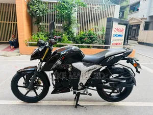 TVS Apache RTR 160 4V 2023 Black