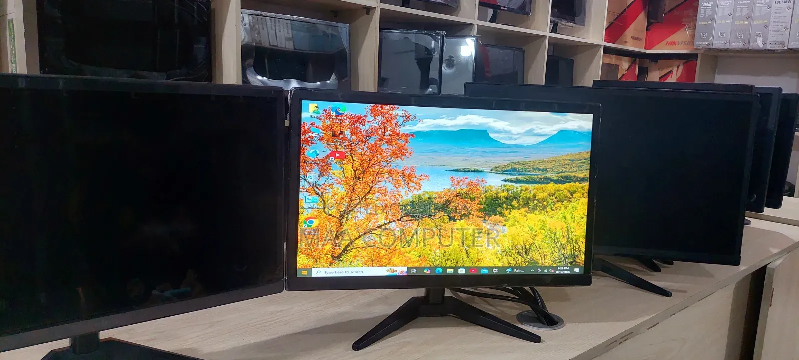Exchange Offer > Borderless Type 19" { Esonic } HDMi VGA Supported