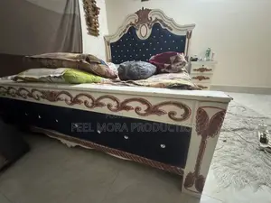 মালয়েশিয়ান উডের কিং সাইজ খাট বিক্রি করা হবে!