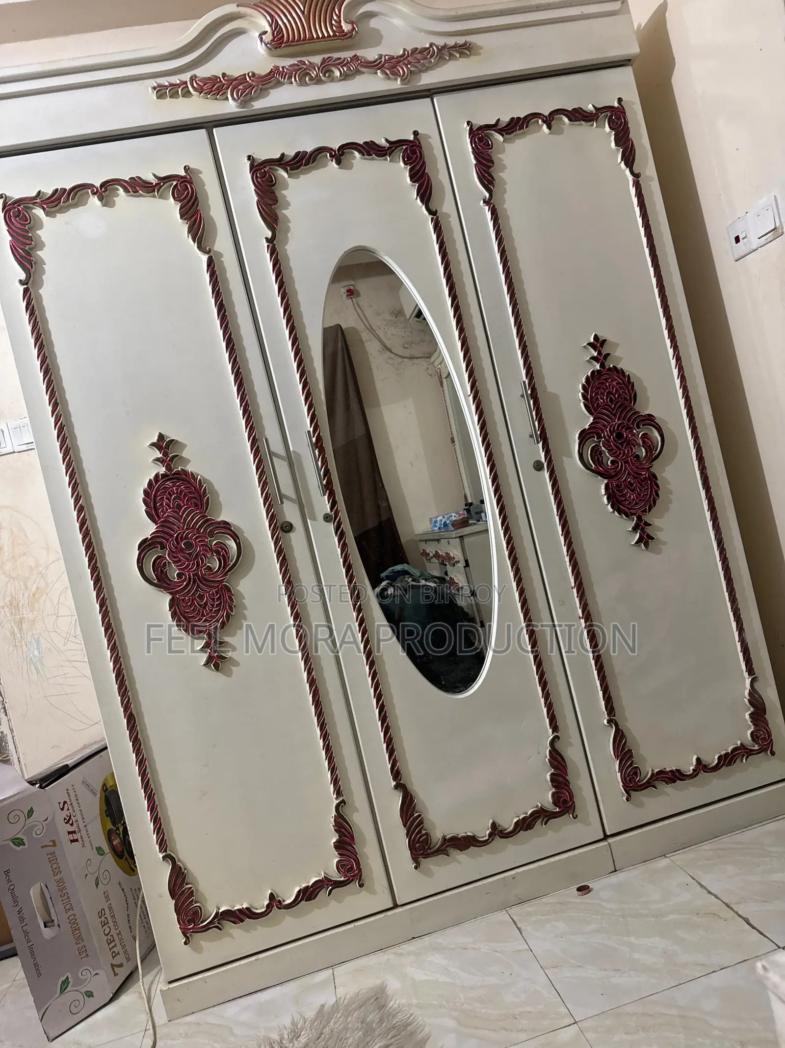 মালয়েশিয়ান উডের কিং সাইজ খাট বিক্রি করা হবে!