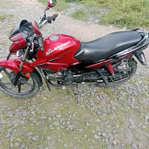 Hero Glamour 2017 Red