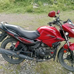 Hero Glamour 2017 Red