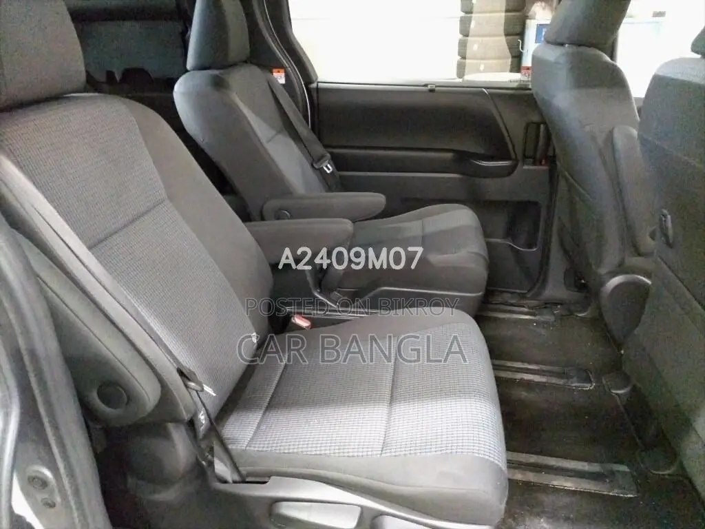 Toyota Noah 2022 Gray