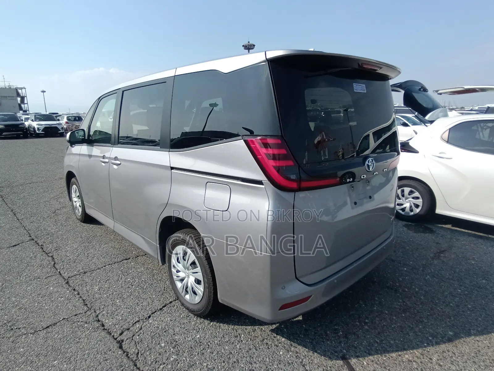 Toyota Noah 2022 Gray