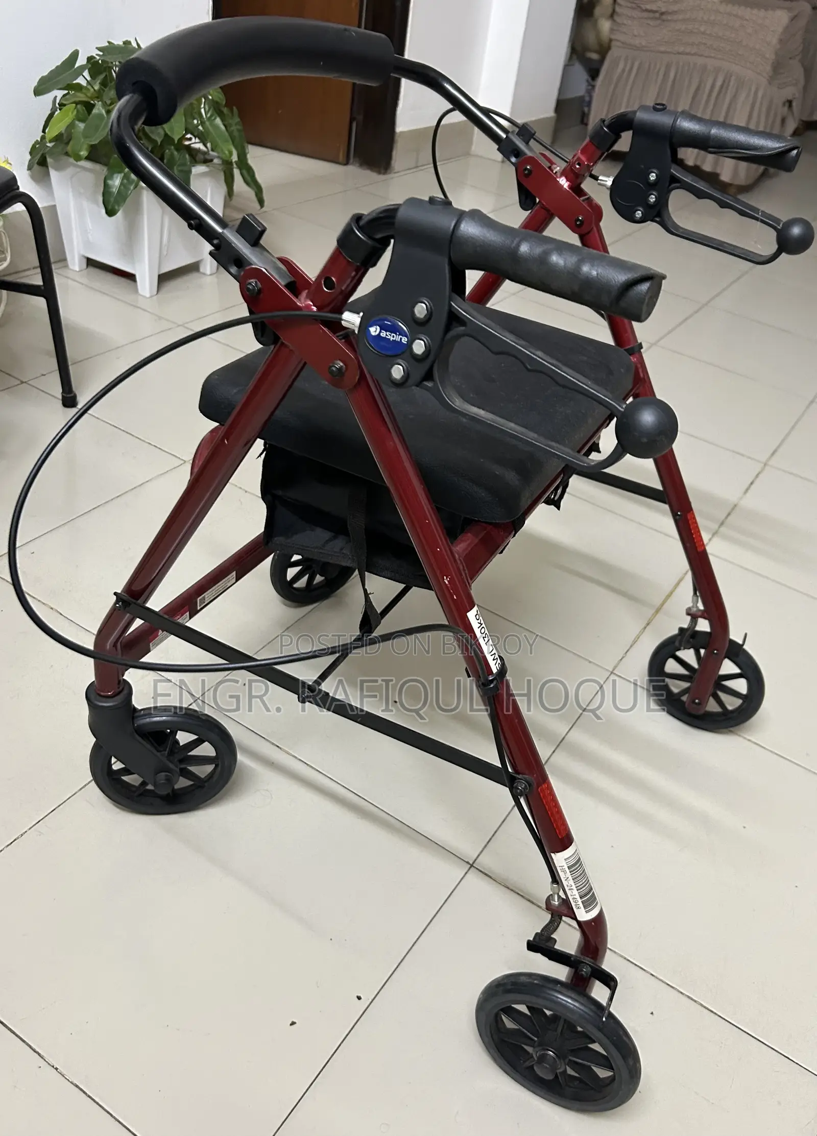 Seat Walker - Aspire 6 – Never Used – Australia