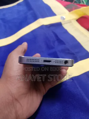 অ্যাপল আইফোন ৫এস ৬৪ জিবি সিলভার