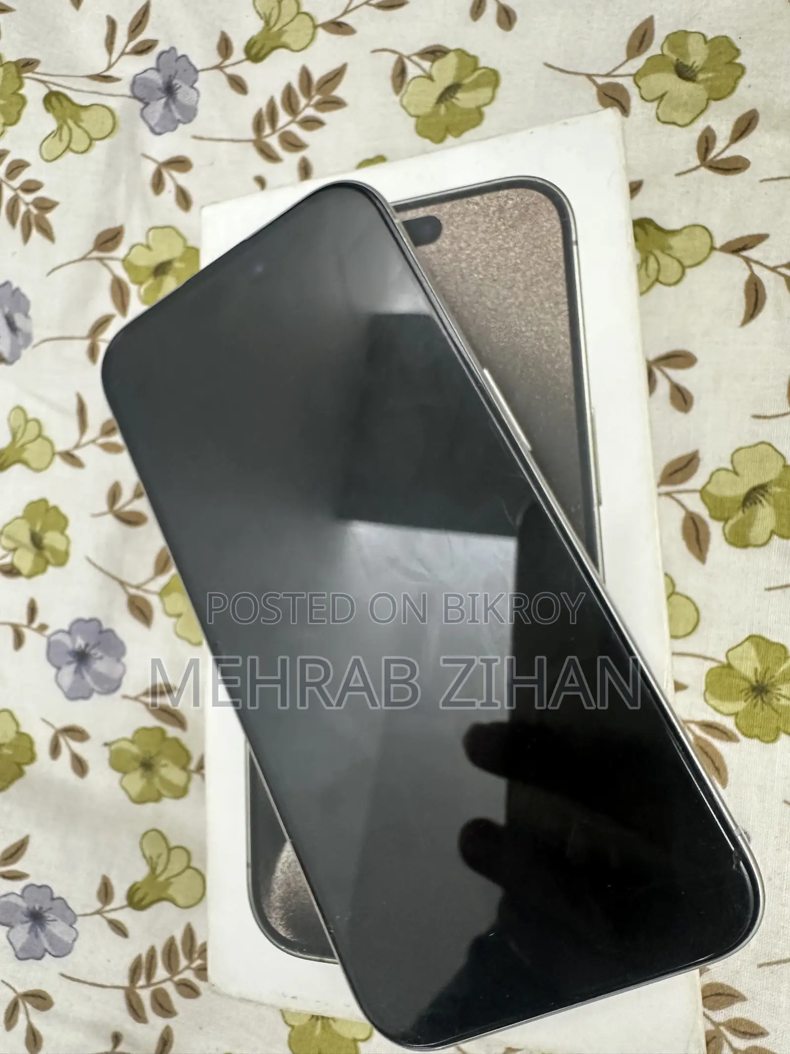 অ্যাপল আইফোন ১৫ প্রো ২৫৬ জিবি হোয়াইট