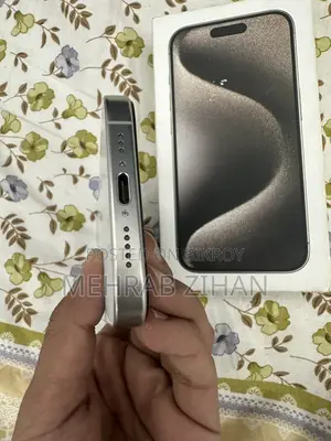 অ্যাপল আইফোন ১৫ প্রো ২৫৬ জিবি হোয়াইট