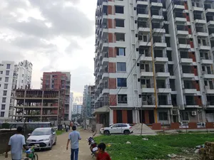 এল-ব্লকে||৩ কাঠা||কর্নার||প্লট বিক্রয়||বসুন্ধরা আ/এ