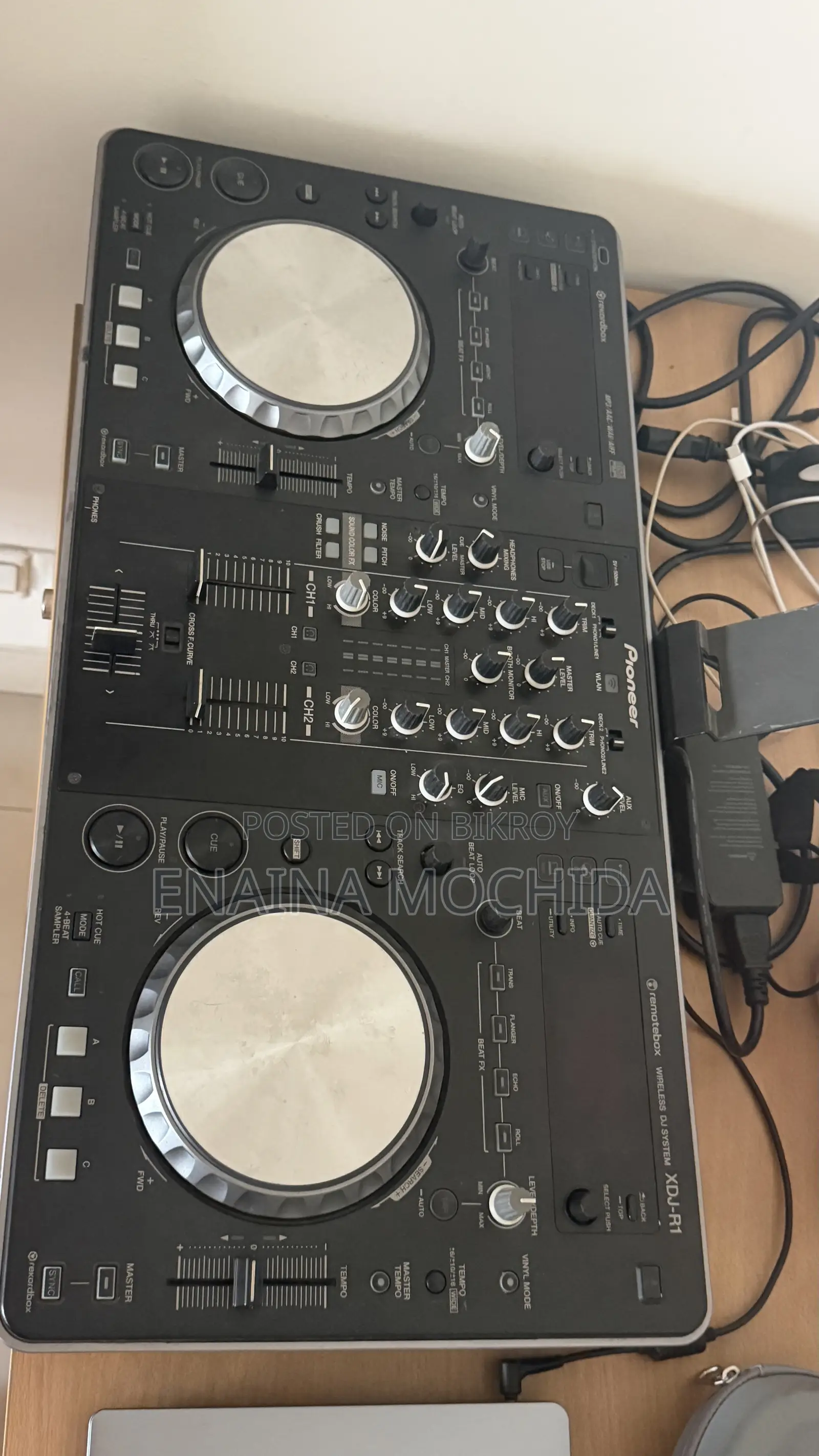 Pioneer XDJ R1