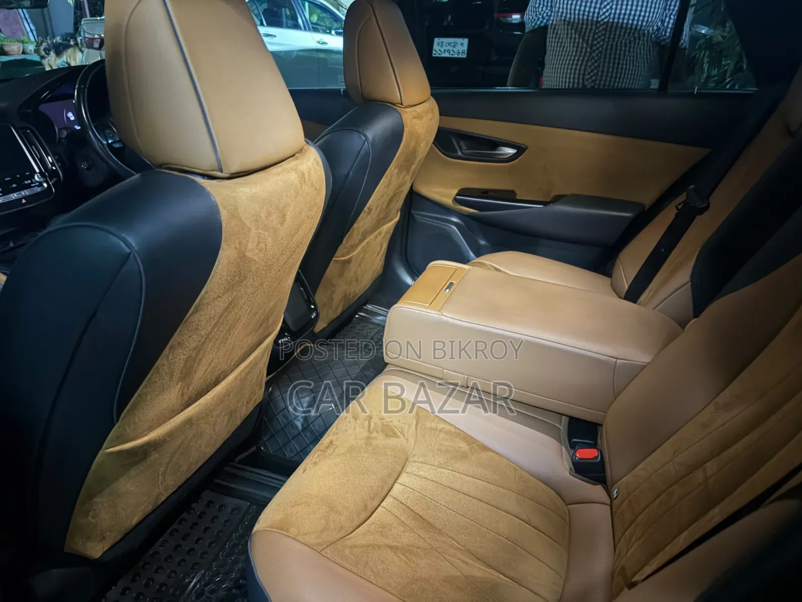Toyota Crown 2019 White