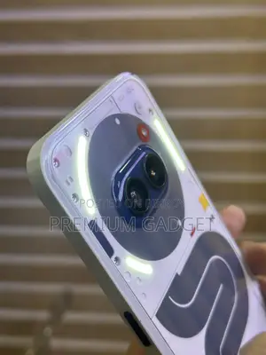 নাথিং ফোন টুএ ২৫৬ জিবি সাদা