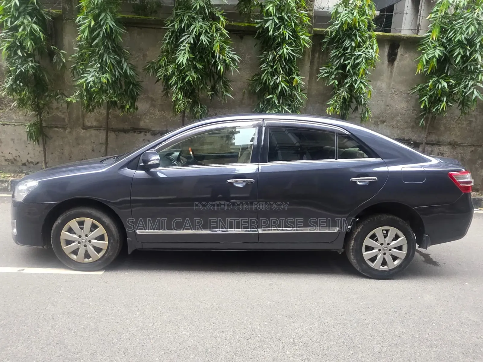 টয়োটা প্রমিও ২০১৪ গ্রে