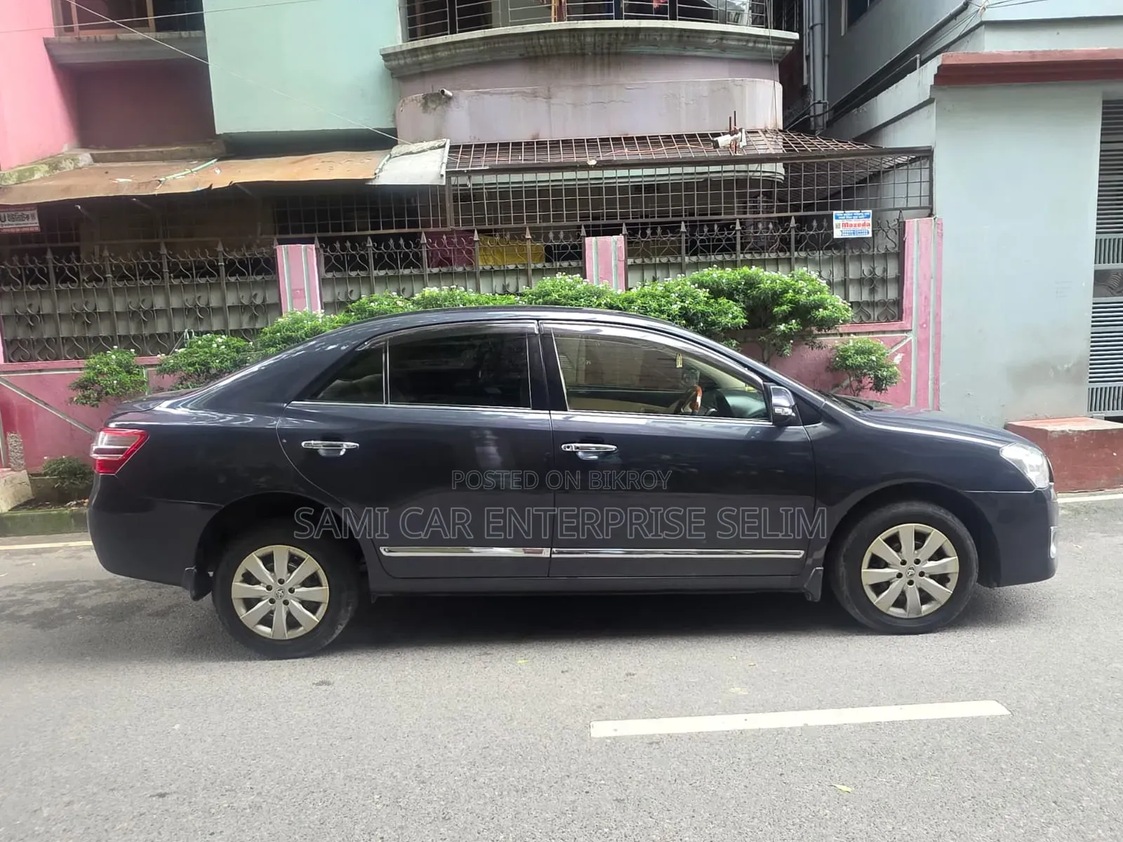 টয়োটা প্রমিও ২০১৪ গ্রে