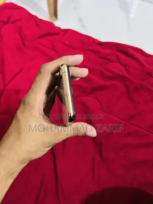 অ্যাপল আইফোন এক্সএস ৬৪ জিবি গোল্ড