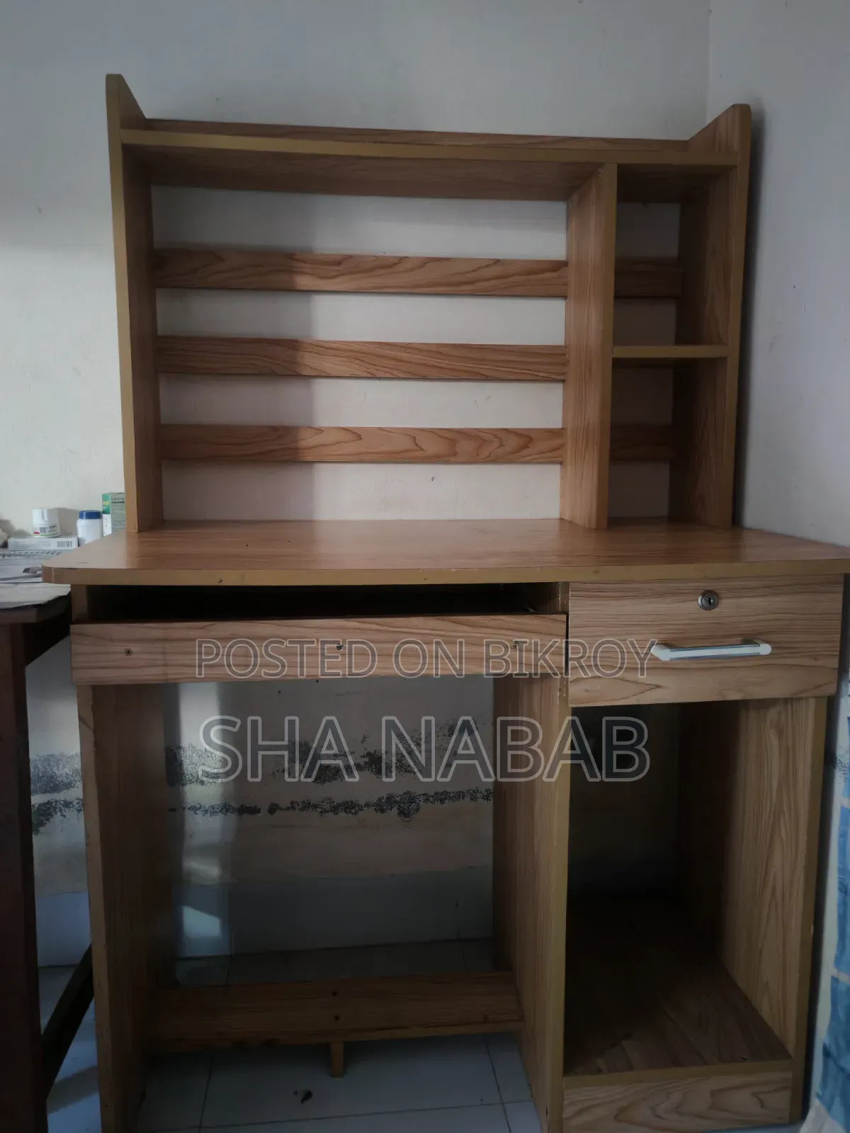 Reading Table