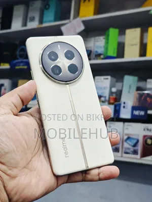 রিয়েলমি ১২ প্রো প্লাস ২৫৬ জিবি সাদা