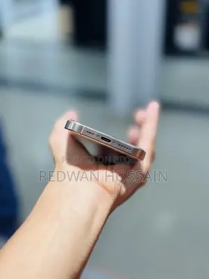 Apple iPhone 16 Pro 128 GB Rose Gold