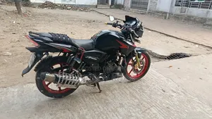 TVS Apache RTR 160 2V 2018 Black