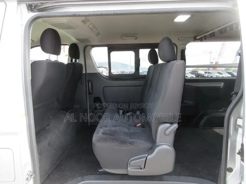 Toyota HiAce 2021 Silver