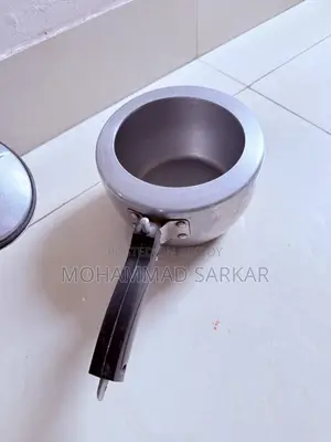 টপার প্রেশার কুকার ৩ লিটার