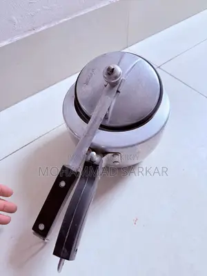 টপার প্রেশার কুকার ৩ লিটার