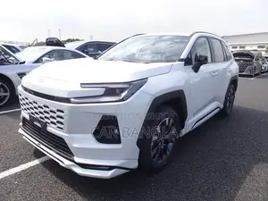 New Toyota RAV4 LE 2026 Pearl