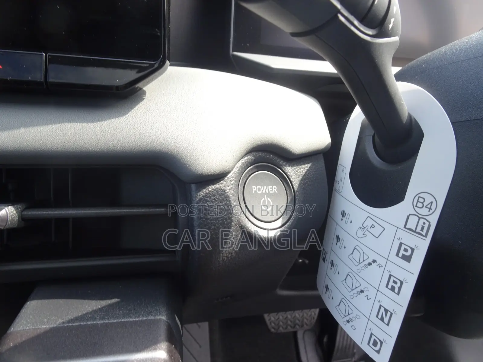 New Toyota RAV4 LE 2026 Pearl