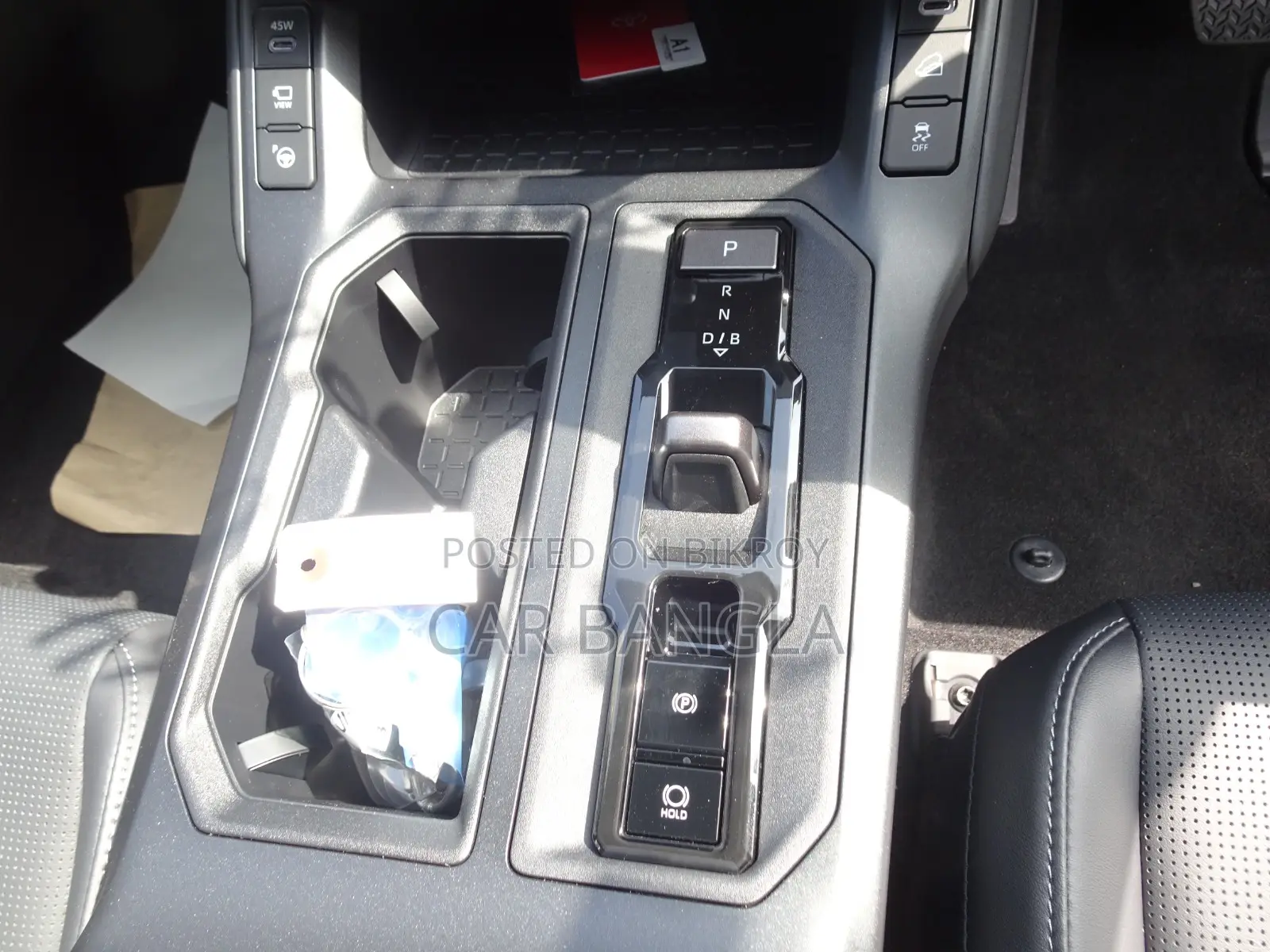 New Toyota RAV4 LE 2026 Pearl