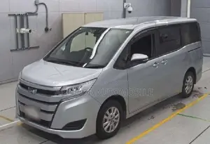 টয়োটা নোয়া ২০২১ সিলভার