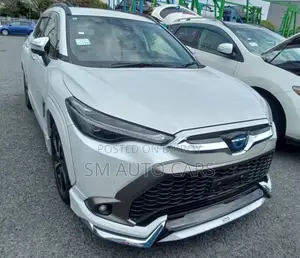 টয়োটা করোল্লা ক্রস ২০২২ পার্ল