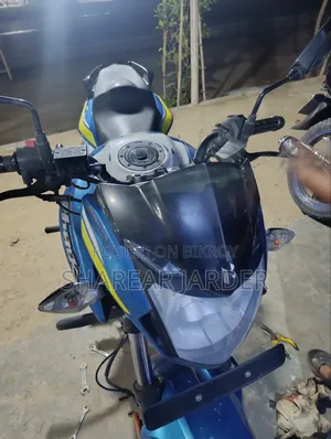 Hero Hunk 150R Dual Disc ABS 2023 Blue