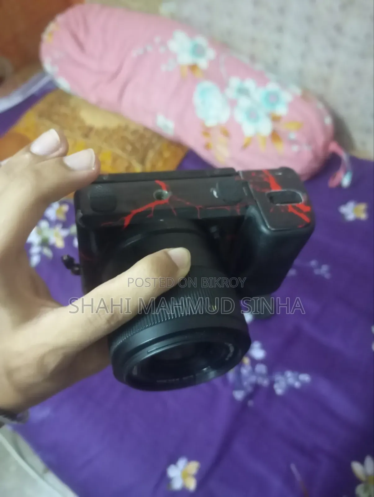 Sony A6300 + 20 Mm Lens Sell/ Exchange With iPhone