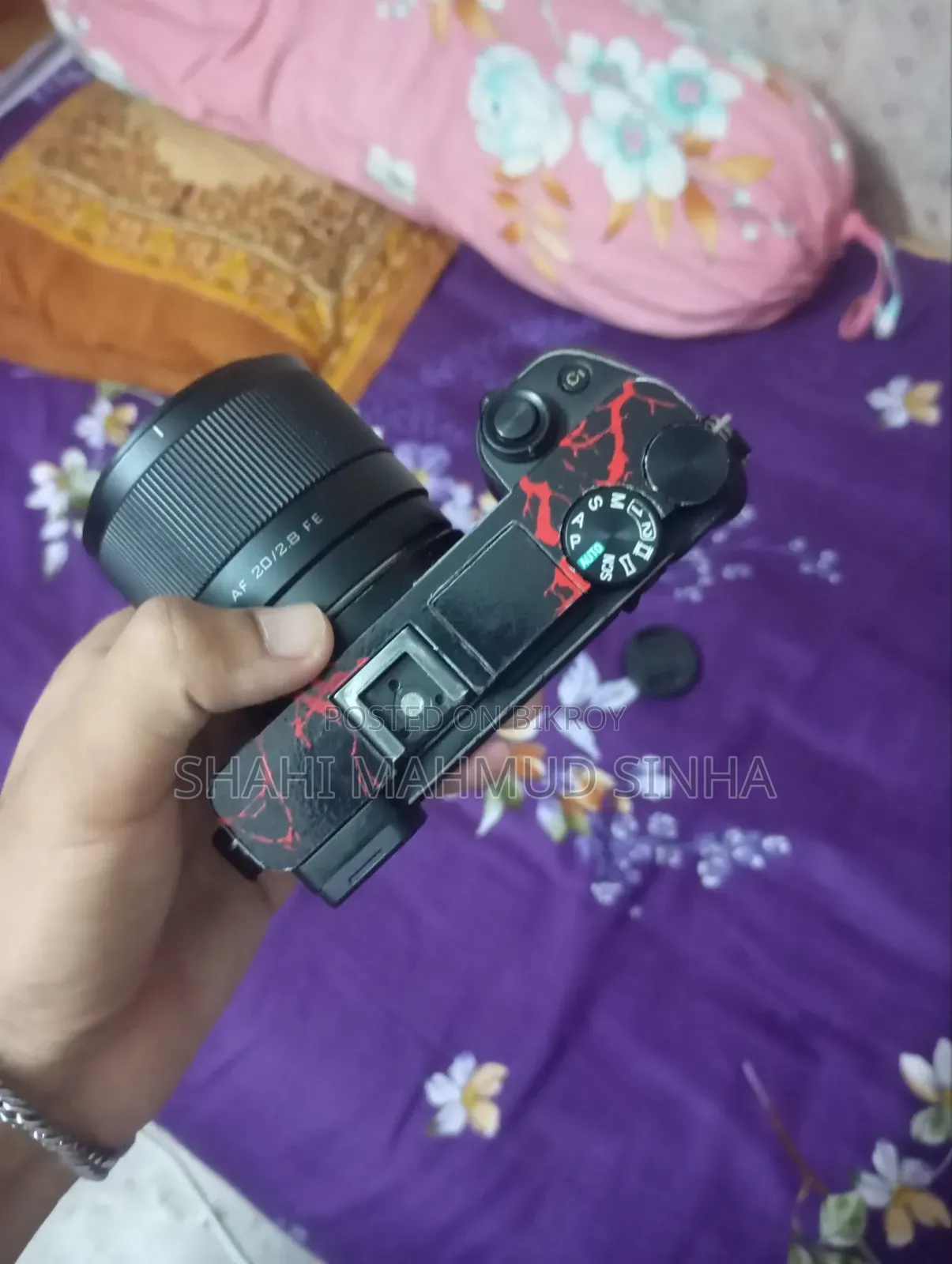 Sony A6300 + 20 Mm Lens Sell/ Exchange With iPhone
