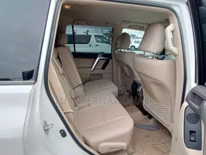 টয়োটা ল্যান্ড ক্রুজার প্রাডো ২০২২ পার্ল