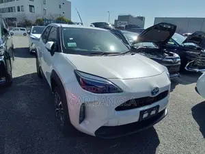 Toyota Yaris Cross 2021 Pearl