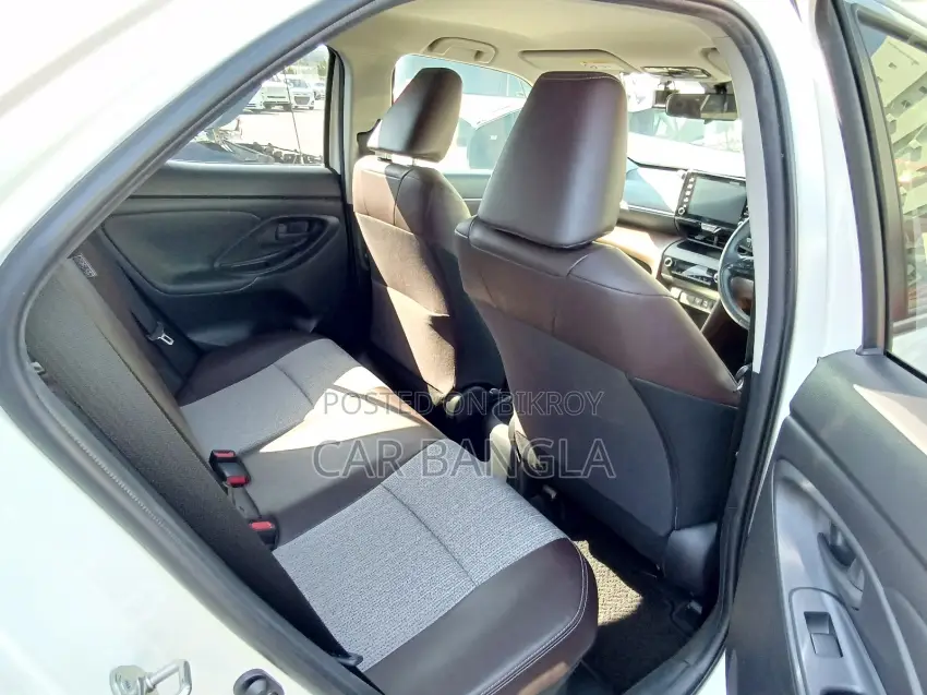 Toyota Yaris Cross 2021 Pearl