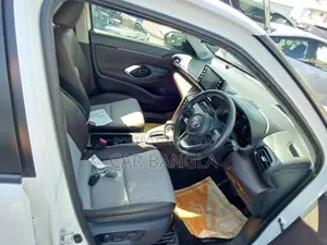 Toyota Yaris Cross 2021 Pearl