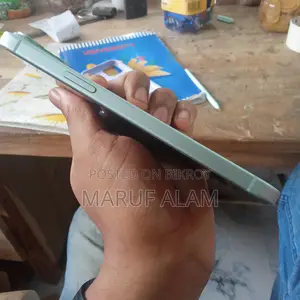 Apple iPhone 15 Plus 128 GB Green