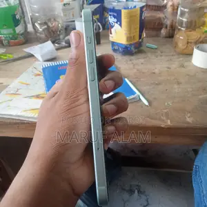 Apple iPhone 15 Plus 128 GB Green