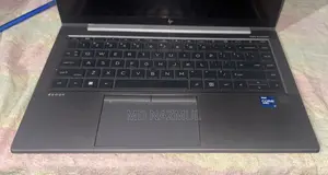 Laptop HP ZBook Firefly G8 16GB Intel Core i7 SSD 256GB