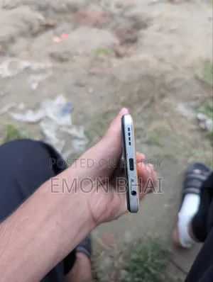 রিয়েলমি ৯ ১২৮ জিবি গোল্ড