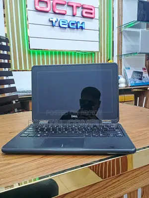 Laptop Dell Latitude 3190 2-in-1 8GB Intel Pentium SSD 128GB
