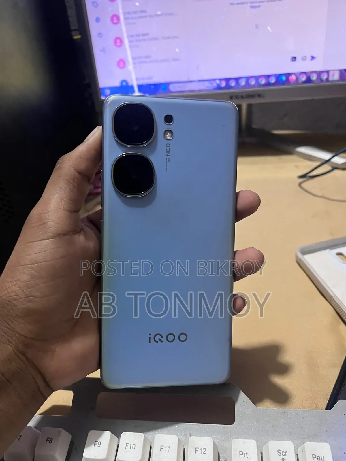 iQOO 256 GB Blue